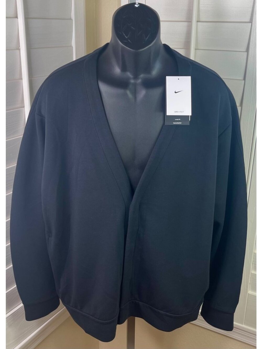 Nike 24.7 ImpossiblySoft Dri-Fit Black Cardigan HQ6948-010 - Men’s L - NWT $125